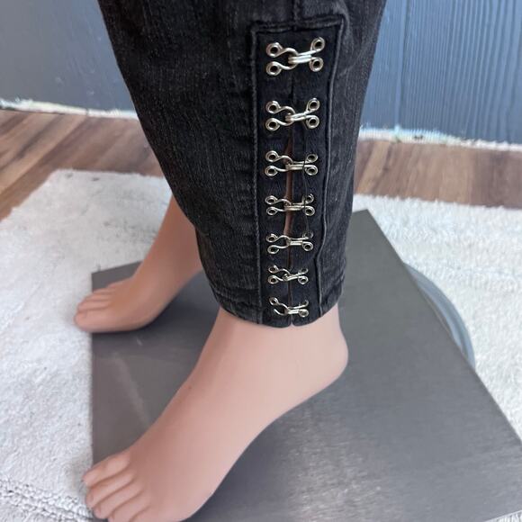 Torrid Premium Bombshell Skinny Jeans 20T Dark Wash Elastic Waist Embellished - Picture 4 of 6